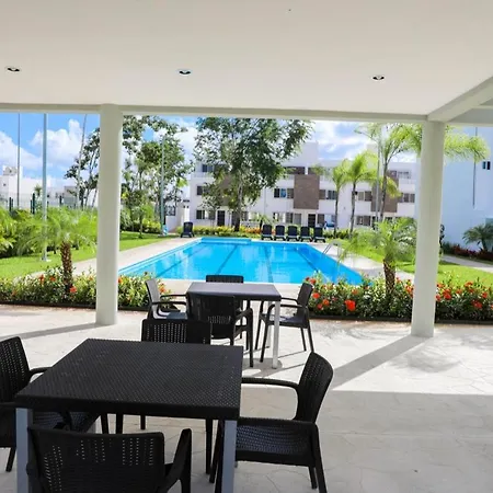 Fraccionamiento Jardines Del Sur 5 Calle Margaritas 3 No. 10
